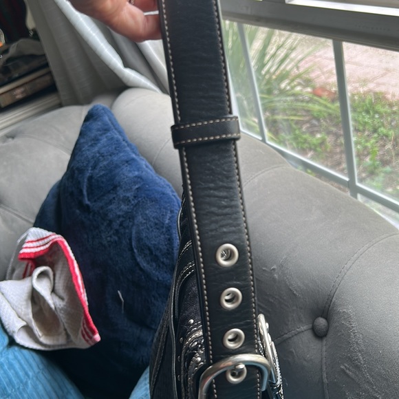 Unique coach canvas and suede purse - Picture 8 of 15